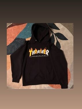 EUC Thrasher Black MENS small